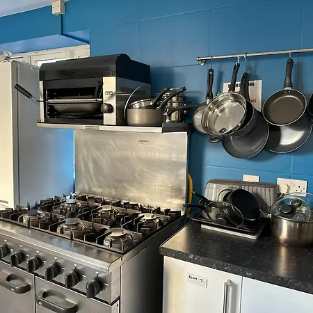 Tivoli 9 Guest house Whitehaven