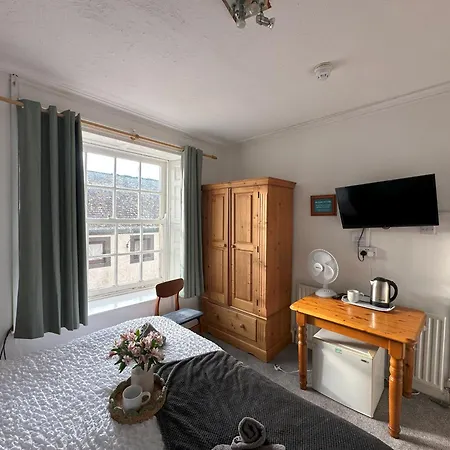 Tivoli 9 Гостевой дом 3*